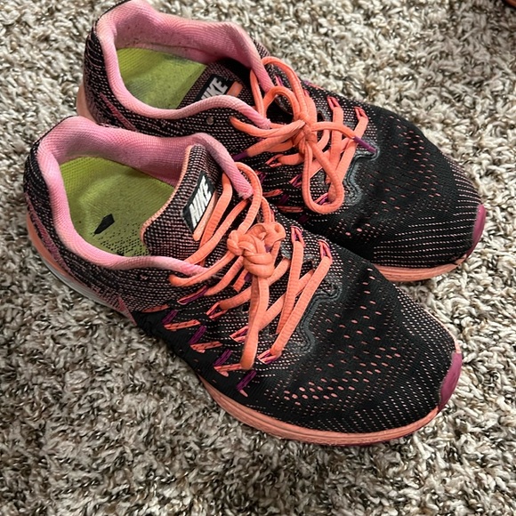 Nike running shoe size 7 - Picture 5 of 5